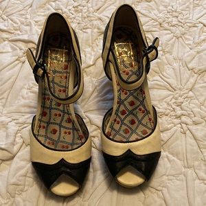 Retro Anthropologie Miss L-Fire Sandals